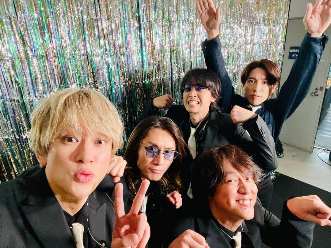 関ジャニ∞さんのインスタグラム写真 - (関ジャニ∞Instagram)「⁡ ⁡ ⁡ 本番前の📸 ⁡ ⁡ #band #盛り上がってこう！ #関ジャニInstagram」7月1日 22時25分 - kanjani8_official