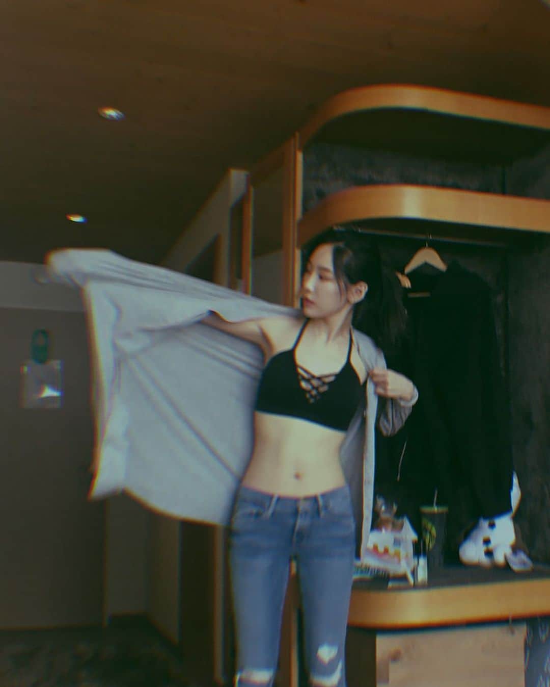 TAEYEONのインスタグラム：「📸🎞️  @taeyeon_ss  #태연 #TAEYEON」