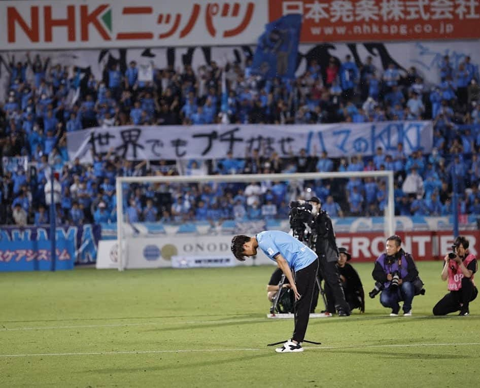 小川航基さんのインスタグラム写真 - (小川航基Instagram)「セレモニーありがとうございました！  オランダに行ってきます！！ 楽しみで仕方がない！  最高なサポーター！ 最高な仲間！ ありがとうございました！！」7月1日 22時50分 - koki4629