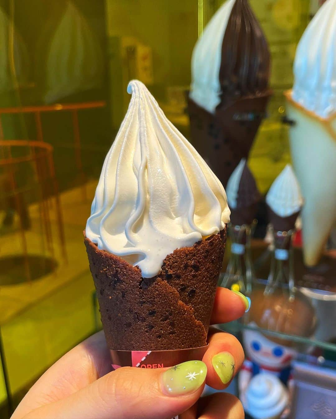 ダソム のインスタグラム：「🍦🍦🍦」