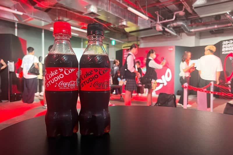 コカ･コーラさんのインスタグラム写真 - (コカ･コーラInstagram)「みなさん、Coke STUDIOギャラリーにご来場ありがとうございました！ 🥤🫶   この夏のCoke STUDIOはまだまだ終わらないですよ🔥 最高の音楽体験をみなさんに👊   #CokeSTUDIO最前列への招待状 #CokeStudio #RealMagic」7月2日 12時00分 - cocacola_japan
