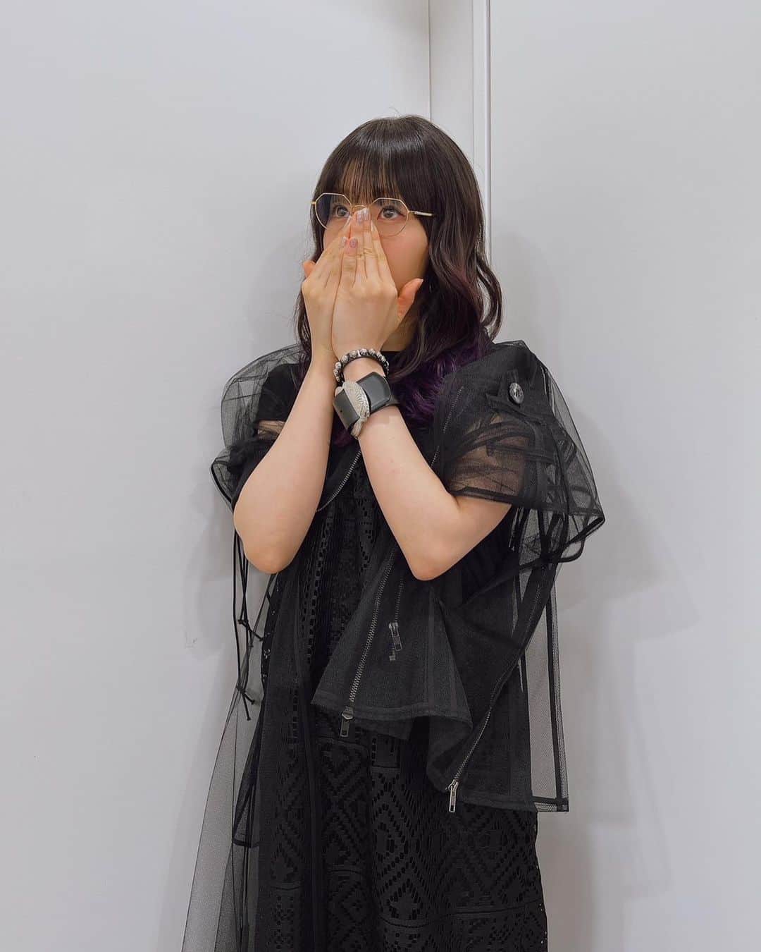 のインスタグラム：「⚯̫  I sang "残響散歌" and "あてもなく" on the TV show "THE MUSIC DAY" !  観てくださったみなさん、ありがとうございました!」