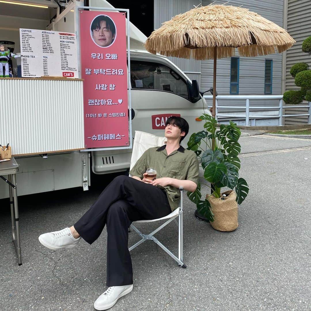 アン・ジェヒョンさんのインスタグラム写真 - (アン・ジェヒョンInstagram)「얘들아아 고마워 🥳」7月1日 23時08分 - aagbanjh