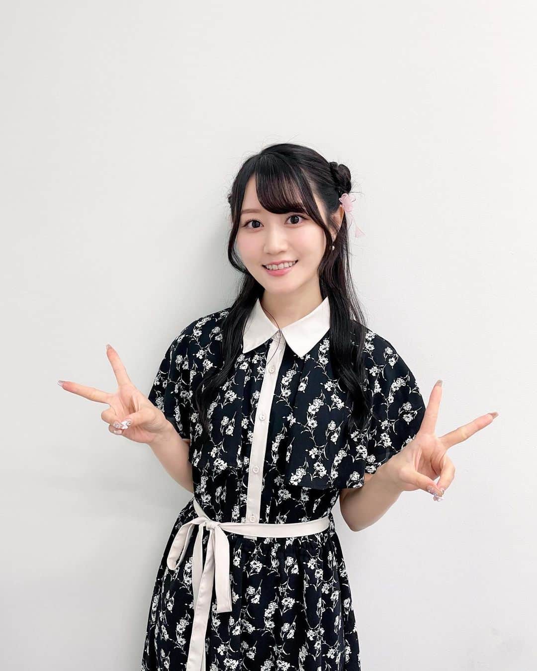 小倉唯のインスタグラム：「ハーフツインのお団子にしたら、 カワウソヘアーになった♡ʕ•ᴥ•ʔ♡  #幼女社長R 生配信 ありがとうございました♪ #ハーフツインお団子 #ヘアアレンジ #カワウソヘア」