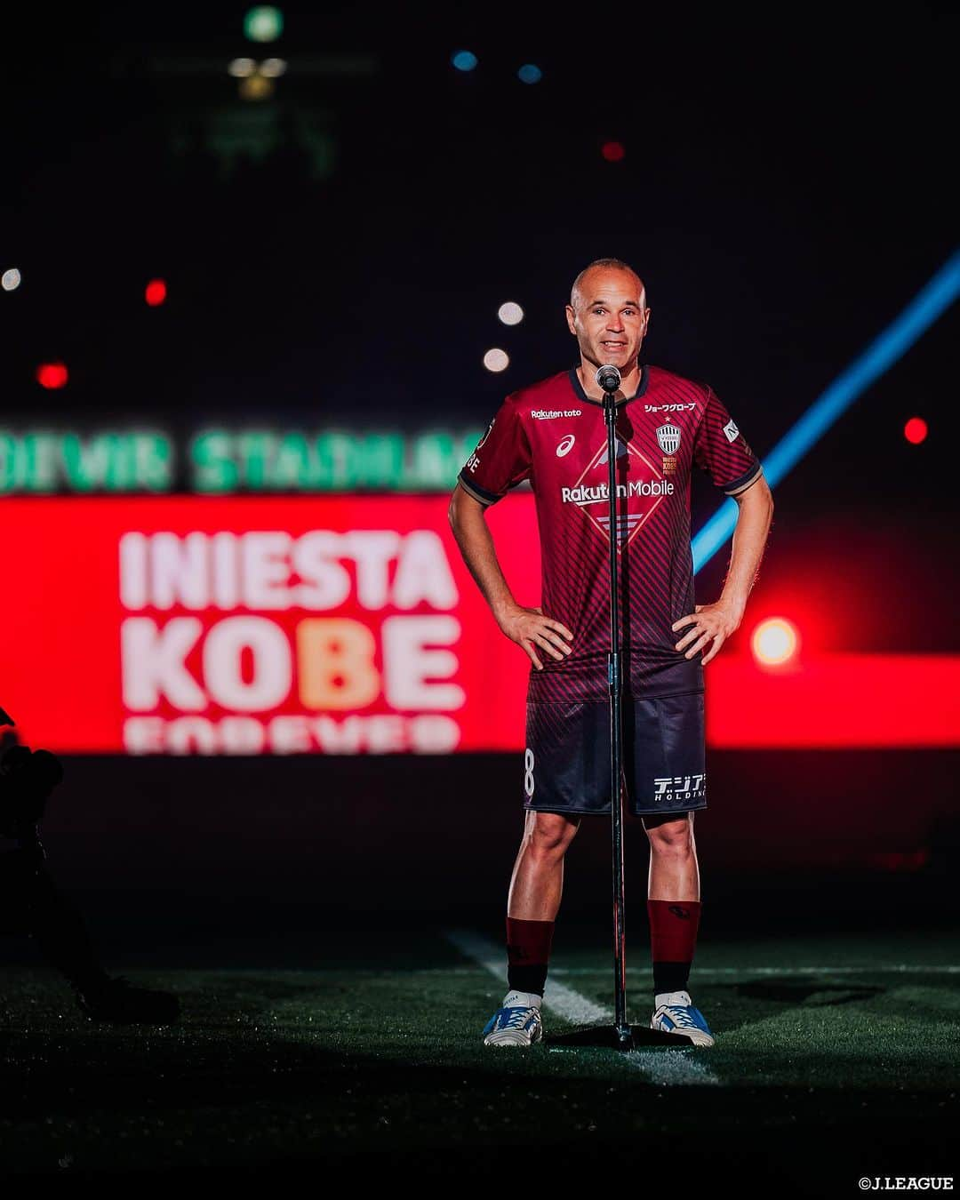 Ｊリーグさんのインスタグラム写真 - (ＪリーグInstagram)「Gracias, Andres🇯🇵🤝🇪🇸❤️  #andresiniesta #iniesta #アンドレスイニエスタ #イニエスタ #Jリーグ #jleague #サッカー #soccer #football」7月1日 23時34分 - jleaguejp