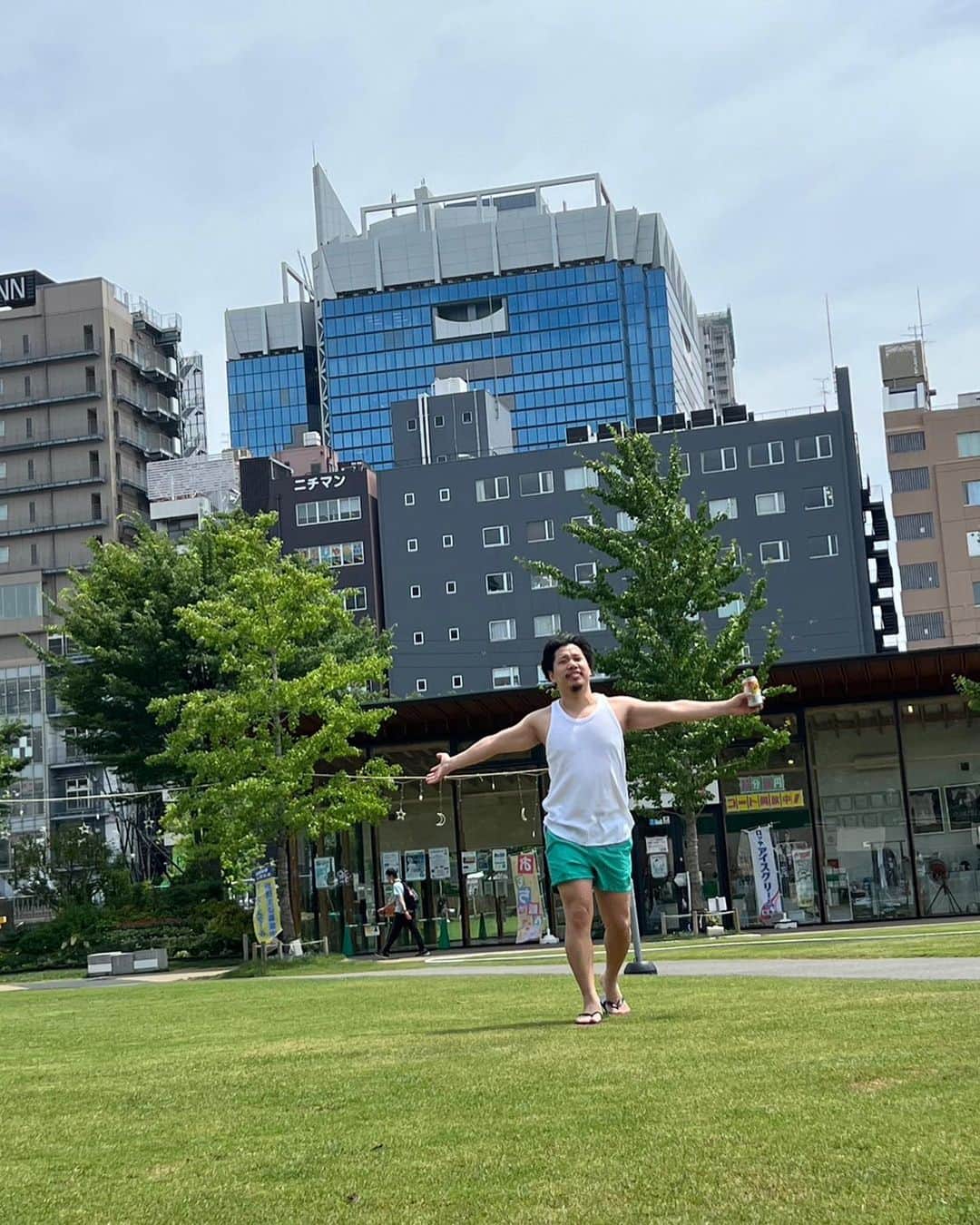 宗安さんのインスタグラム写真 - (宗安Instagram)「外。最高。 #生ジョッキ缶  #asahi」7月1日 23時48分 - cherry.d_muneyasu