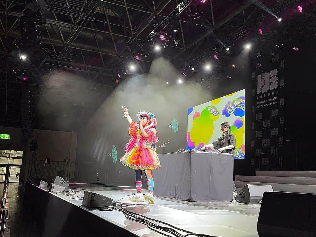 KARIN さんのインスタグラム写真 - (KARIN Instagram)「Thank you DoKomi🎀💗 Vielen Dank!!  #dokomi #germany #düsseldorf #🇩🇪」7月2日 0時17分 - karin.tempurakidz
