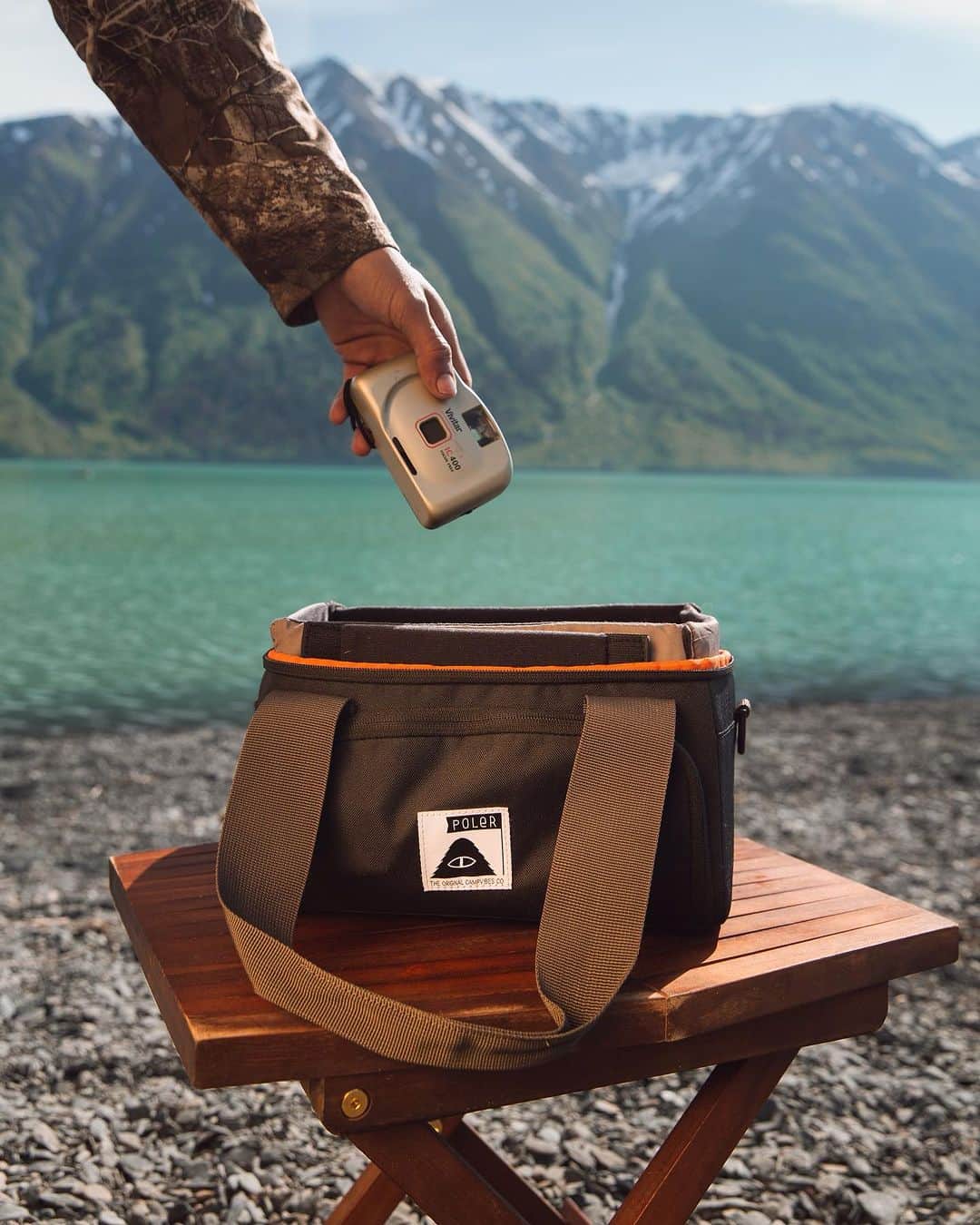 Poler Outdoor Stuffのインスタグラム：「A holiday weekend essential, the Camera Cooler!  Cool your beverages in the leak-proof seam sealed main compartment or pop in the removable padded insert to protect your gear  Grab yours online or in store @polerportland   Shot by @jose.trevino_   #campvibes」