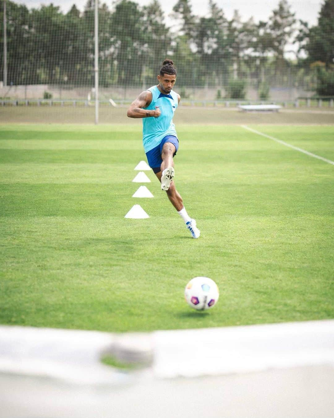 ヘルタ・ベルリンさんのインスタグラム写真 - (ヘルタ・ベルリンInstagram)「Die ersten Tage von @jeremydudziak in 🔵⚪️! 📸 . . #HaHoHe #HerthaBSC」7月2日 1時28分 - herthabsc