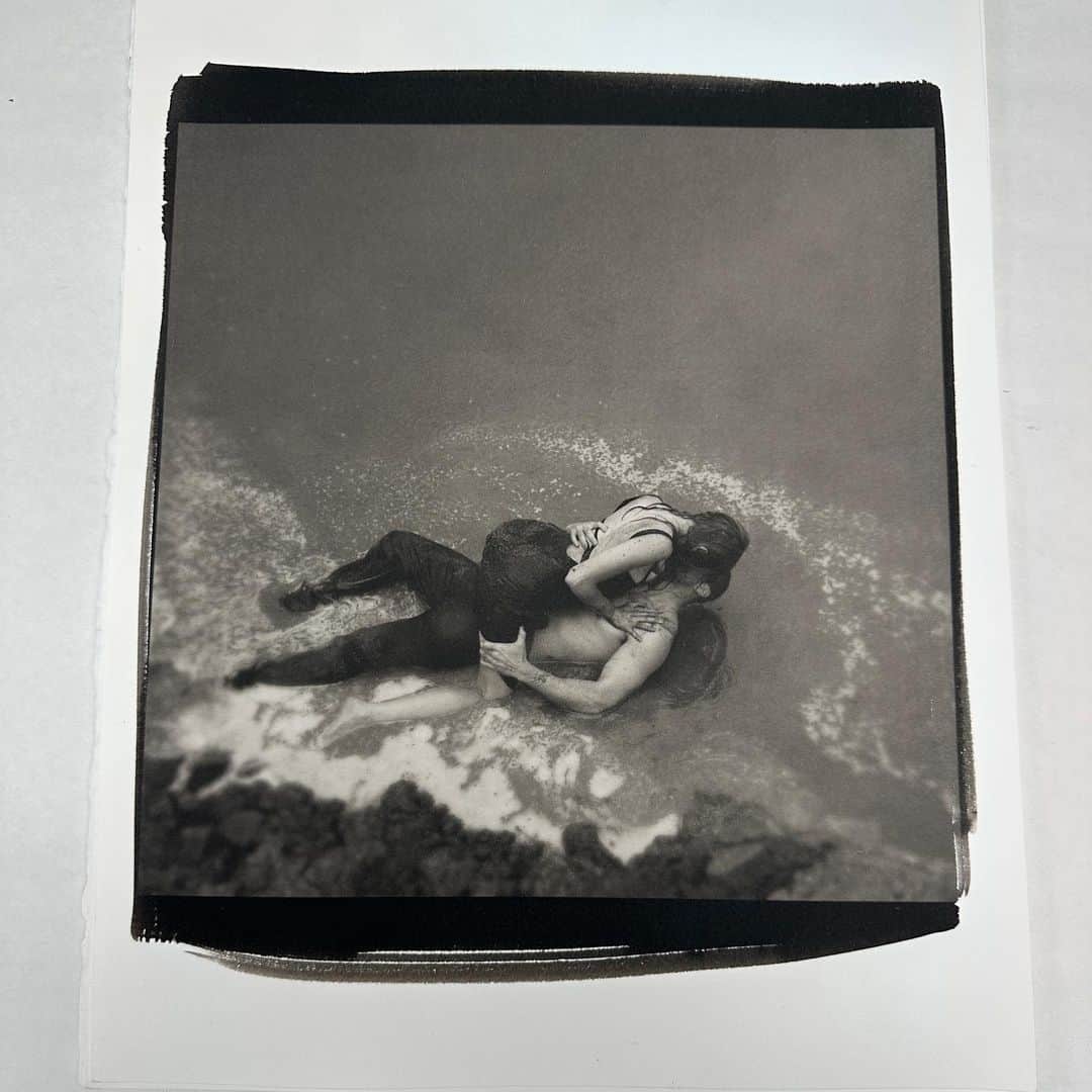 タイラー・シールズのインスタグラム：「A photograph is created with a camera but made with a print. Many years ago i became fascinated with Platinum Palladium prints of course when I started doing them I wanted to go as big as possible but over time I realized there is a magic to the small size of them they are the most unique prints you can make no 2 are the same. This collection which is almost sold out already just went on display in New York at Guy Hepner Gallery. For any photographer out there or anyone even interested in art I cannot stress enough how important it is to see art in person seeing these prints with your own eyes not a screen is how they were intended to be seen and for any photographers, I cannot stress enough importance of printing your own work. Obviously you don’t need to do an entire collection like this and I’m not even saying you need to start doing a Platinum Palladium’s right away or printing. Your own work is one of the most important things you can do for yourself as it will teach you so much so fast I have included a few images from the collection here if you swipe right, you can see some of them so my question is which one of these would you hang on your wall?」
