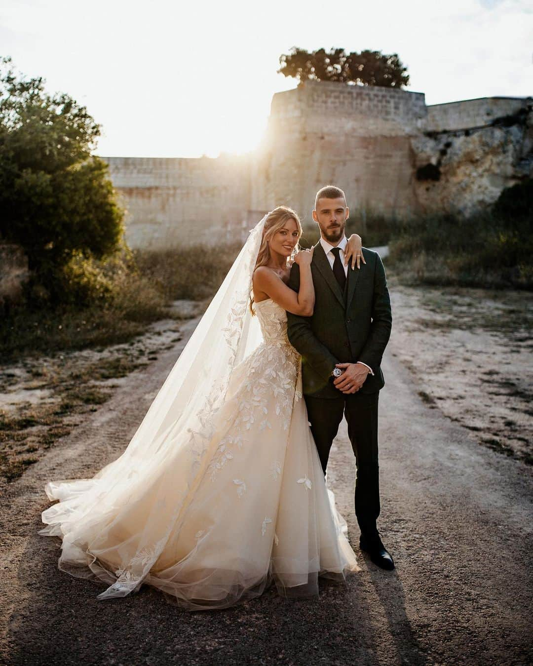 エドゥルネのインスタグラム：「¡No podemos ser más felices! 💍💞」