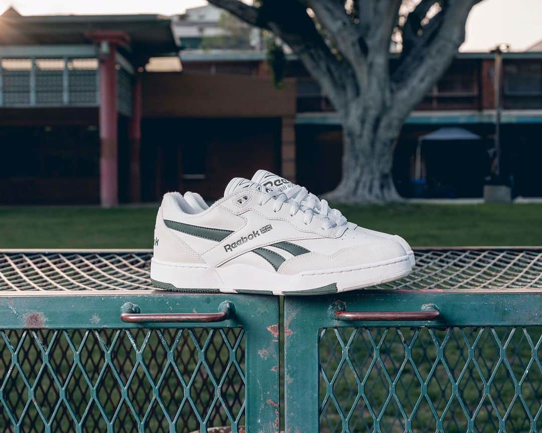Reebokさんのインスタグラム写真 - (ReebokInstagram)「The BB 4000 ll is back. A classic shoe reborn into a new generation. Inspired by the court and made famous on the streets surrounding it. Now available @ Reebok.com」7月2日 4時44分 - reebok