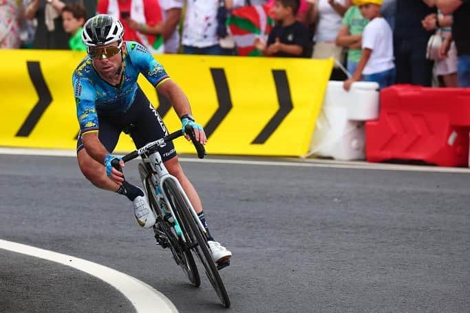 マーク・カヴェンディッシュのインスタグラム：「Stage 1 ✔️   📸 @sprintcycling」