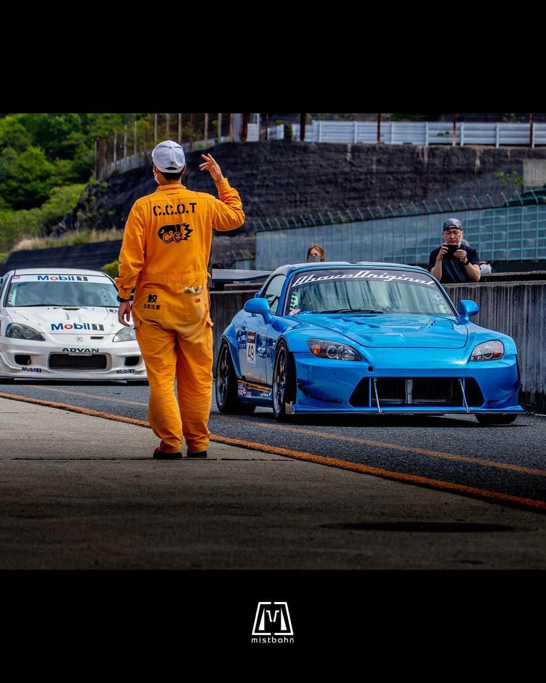 mistbahnさんのインスタグラム写真 - (mistbahnInstagram)「_ ABOVEORIGINAL Honda AP1 S2000 _ 🚗: @aboveoriginal.kiyoshi 📷: @mistbahn _ Shot on May-7 2022 🏁"JJ Cup Rd.5" organized by @yujichocoball Central Circuit (Hyogo, Japan) _ JP) 2022年5月7日 セントラルサーキット、イエロードラゴンさん( @yujichocoball )主催「第5回 JJ杯」で撮影。 _ _ #jjcup #jj杯 #yellowdragon #イエロードラゴン #黄龍會 #centralcircuit #セントラルサーキット #k1laboratory #k1lab #k1ラボ #k1ラボラトリー #honda #s2000 #hondas2000 #ホンダs2000 #s2k #ap1 #ap2  #f22c #f20c #fseries #timeattack #timeattackjapan #hondasontrack #cso #制動屋」7月2日 5時51分 - mistbahn