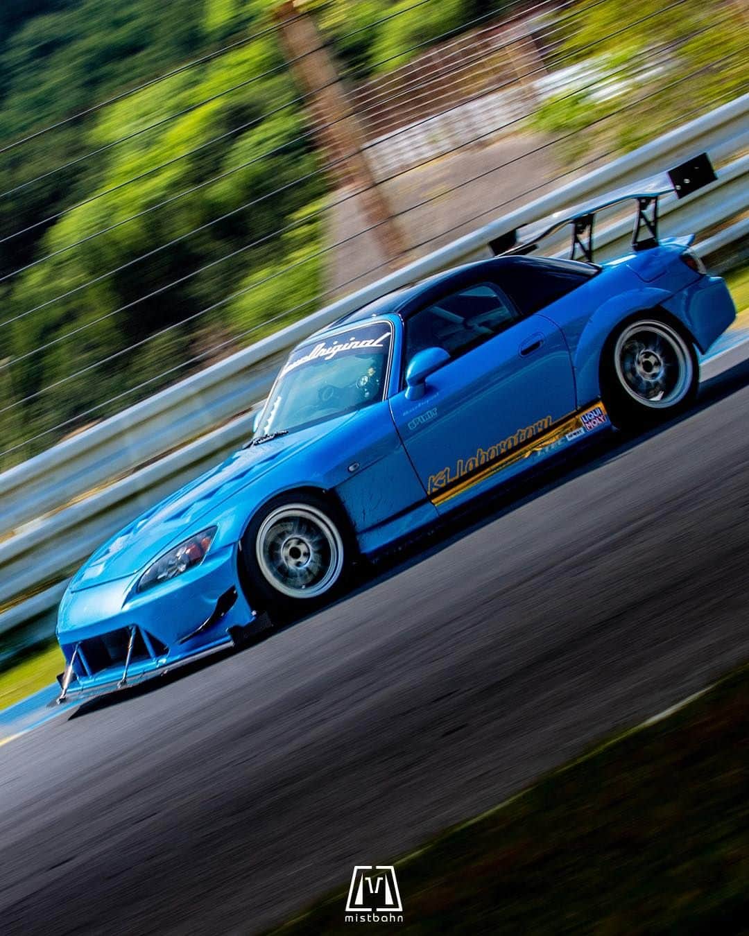 mistbahnさんのインスタグラム写真 - (mistbahnInstagram)「_ ABOVEORIGINAL Honda AP1 S2000 _ 🚗: @aboveoriginal.kiyoshi 📷: @mistbahn _ Shot on May-7 2022 🏁"JJ Cup Rd.5" organized by @yujichocoball Central Circuit (Hyogo, Japan) _ JP) 2022年5月7日 セントラルサーキット、イエロードラゴンさん( @yujichocoball )主催「第5回 JJ杯」で撮影。 _ _ #jjcup #jj杯 #yellowdragon #イエロードラゴン #黄龍會 #centralcircuit #セントラルサーキット #k1laboratory #k1lab #k1ラボ #k1ラボラトリー #honda #s2000 #hondas2000 #ホンダs2000 #s2k #ap1 #ap2  #f22c #f20c #fseries #timeattack #timeattackjapan #hondasontrack #cso #制動屋」7月2日 5時51分 - mistbahn