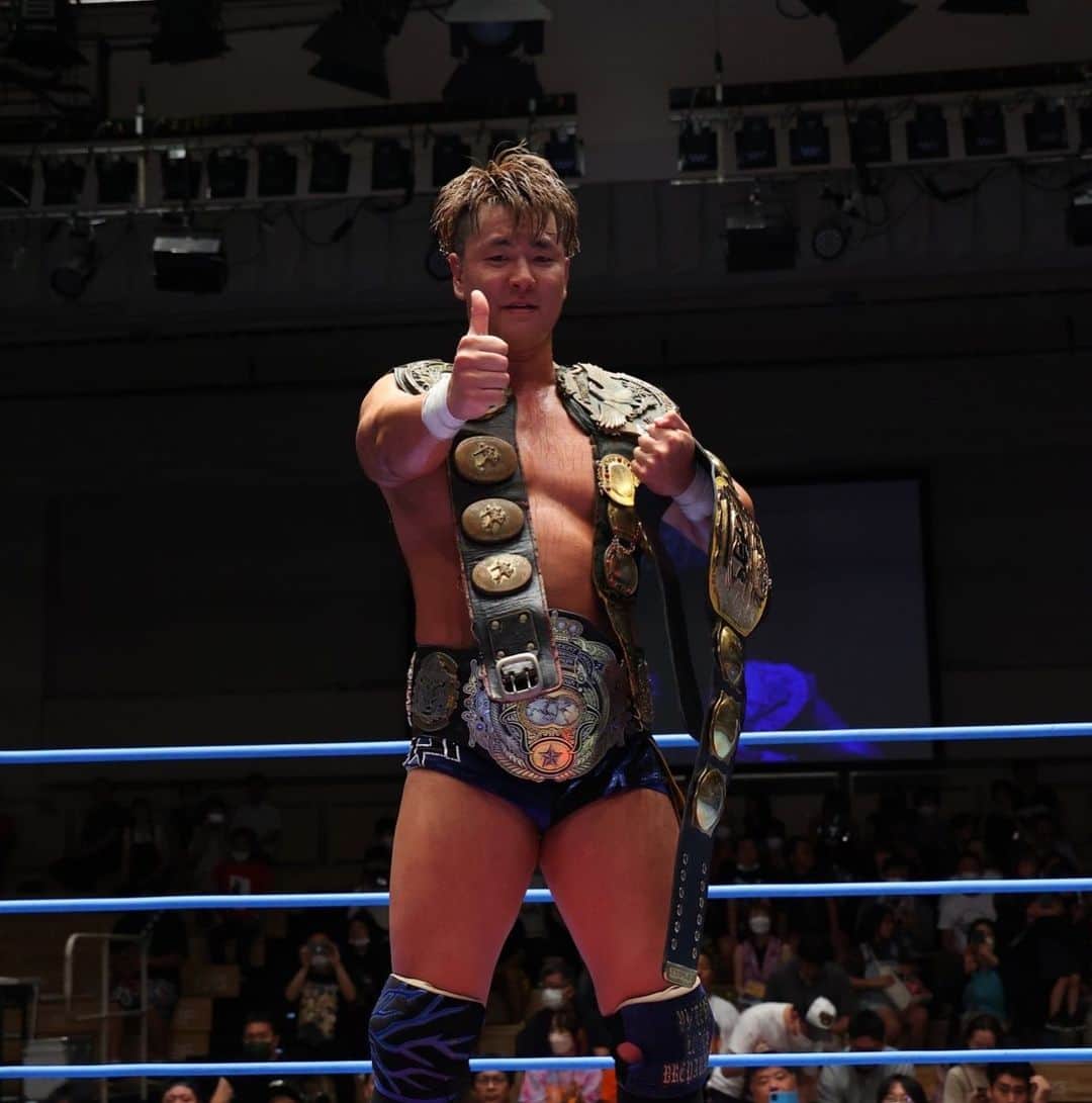 青柳優馬のインスタグラム：「三冠初戴冠 ご来場ありがとうございました😊」