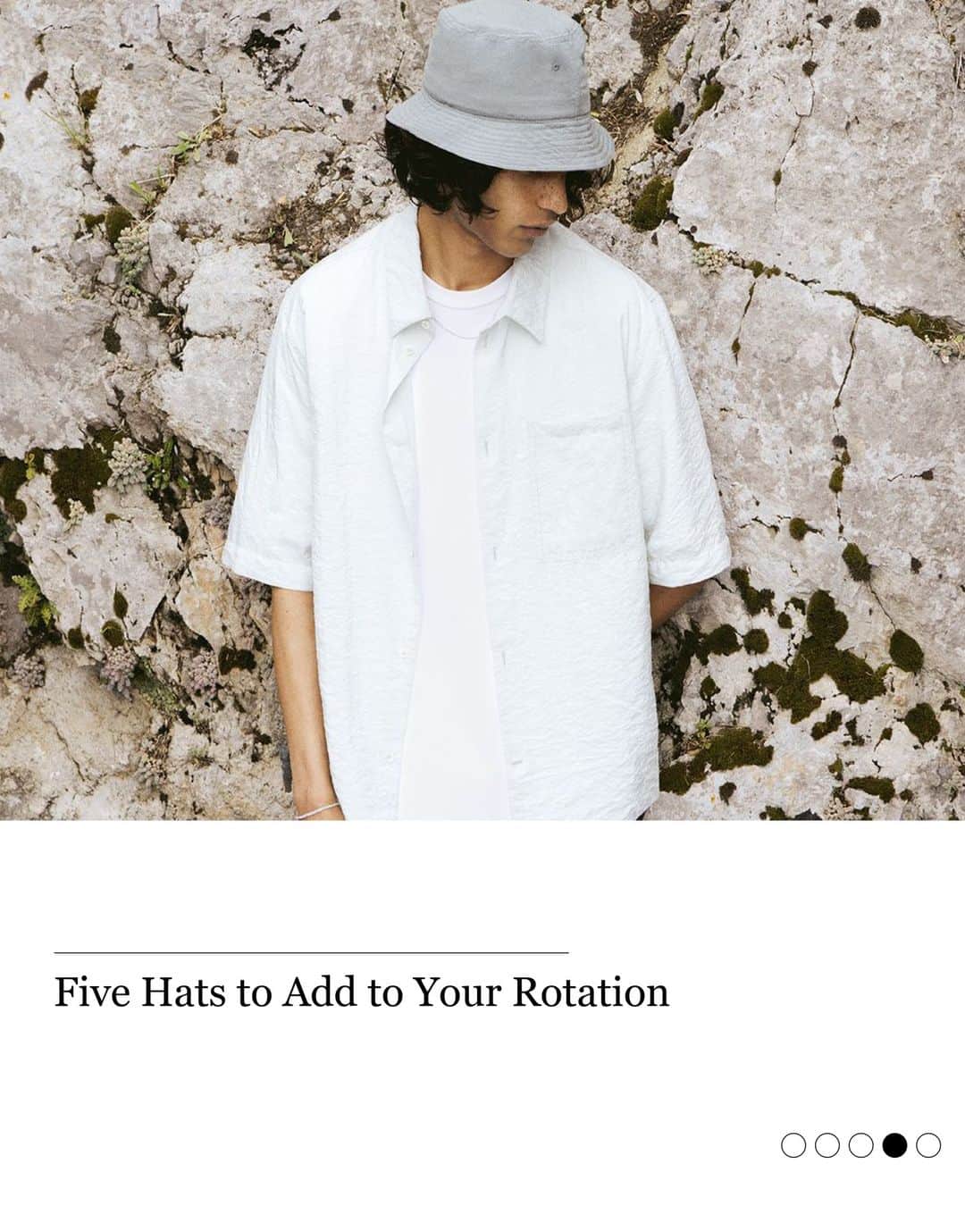 MR PORTERさんのインスタグラム写真 - (MR PORTERInstagram)「This Week On MR PORTER.  How to master Sprezzatura dressing (and wearing shorts) this summer. Our guide to the most underrated Balearic. Five hats to add to your warm-weather rotation and the new rules for vacation season.   Discover the stories you might have missed on MR PORTER through the link in bio.」7月2日 16時00分 - mrporter