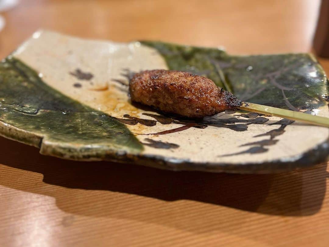 尾崎ありささんのインスタグラム写真 - (尾崎ありさInstagram)「いつもあっという間過ぎる🥹🫶🏻 美味しかった〜❤️  #女子会 #神楽坂  #美食会 #グルメ #食べスタグラム #焼き鳥峠 #牛込神楽坂 #お肉好きな人と繋がりたい #グルメスタグラム #焼鳥 #焼き鳥 #肉スタグラム #東京グルメ #グルメ部 #グルメ好きな人と繋がりたい #グルメ女子 #肉 #グルメ好きと繋がりたい  #kagurazaka #gourmet #dinner #ディナー #おしゃれさんと繋がりたい #foodporn #foodie #tokyocalendar #東カレ #東カレ女子 #東京カレンダー #東カレ倶楽部」7月2日 16時18分 - also1219