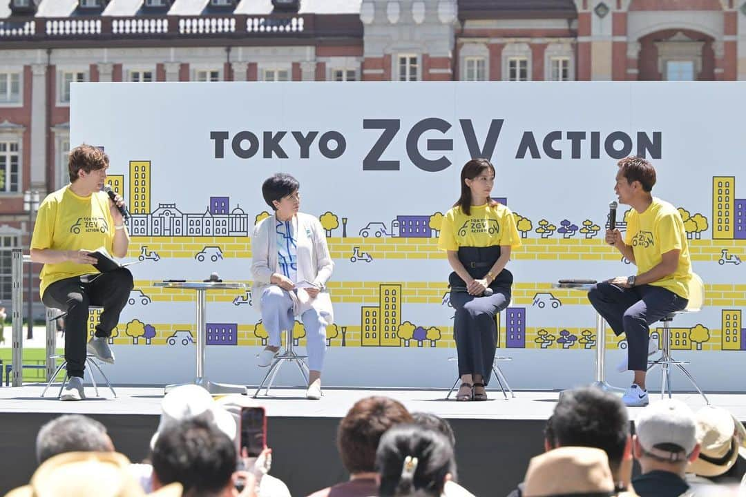 脇阪寿一さんのインスタグラム写真 - (脇阪寿一Instagram)「【TOKYO ZEV ACTION】 オープニングステージに小池百合子東京都知事、安田美沙子ちゃん、サッシャさんと登壇させて頂きました。  綺麗な地球、綺麗な日本、綺麗な東京を子供たちに残す為、今我々に出来ること。  集まってくれた11プロジェクトメンバーの皆さん ありがとう✋️  #ZEV #ZEV東京 #tokyozevaction  #小池百合子 #東京都知事  #安田美沙子 #サッシャ  #君たちの未来へ #今僕にできること #11プロジェクト」7月2日 16時35分 - juichiwakisaka