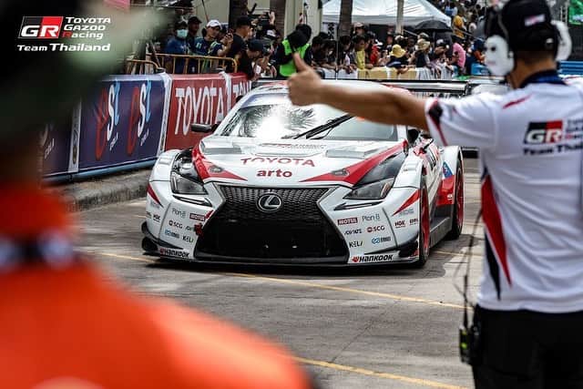 Toyota team thailandさんのインスタグラム写真 - (Toyota team thailandInstagram)「1 ชม. แบบมันส์สุดๆ GTM พี่วัวบู้มันส์ จบที่ 2  อาร์โต้ - แมน GT4 จัดไปที่ 3 ในรุ่น TGRTT x Bangsaen Grand Prix Thailand Super Series R.3 เชียร์กันต่ออีก 1 วัน กับมหกรรมความเร็วบนสนามเลียบหาดบางแสน  🚗#24 Driver: ณัฐวุฒิ เจริญสุขะวัฒนะ (Nattavude C.) Car: Lexus RC-F Class: GTM AM Race 3: 2nd In Class & Overall  🚗#19 Driver: สุทธิพงศ์ สมิตชาติ (Suttipong S.) / (Nattapong H.) Car: TOYOTA Supra GT4 Class: GT4 Race 3: 3rd In Class / 8th Overall」7月2日 8時30分 - toyotagazooracingteamthailand