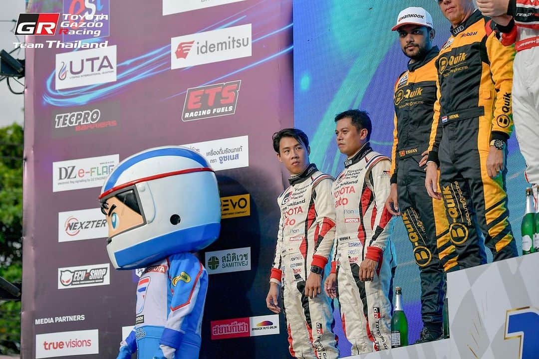 Toyota team thailandさんのインスタグラム写真 - (Toyota team thailandInstagram)「ลุยต่อวันนี้ Race 4 เชียร์ Man & Ton ในรุ่น GT3 ดุ แรง โหด 🚗#9 Drivers: ณัฐพงษ์  ห่อทองคำ (Nattapong H.) / มานัต กุละปาลานนท์ (Manat K.) Car: Lexus RC-F Class: GT3 Pro Race 3: 4th In Class & Overall」7月2日 9時12分 - toyotagazooracingteamthailand