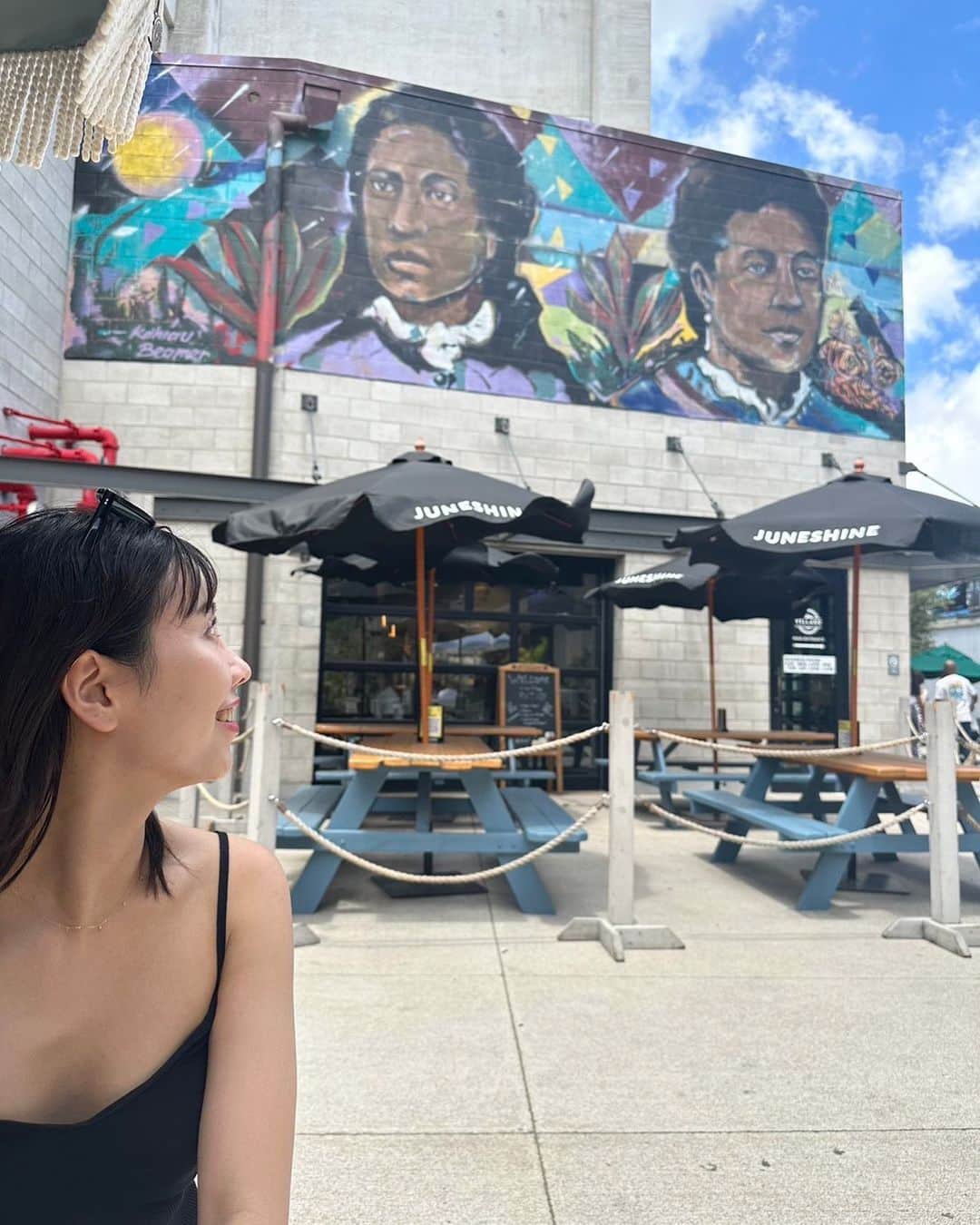 姫歌ひな乃のインスタグラム：「カカアコ〜🍍 自転車使えるようになってよく行く場所😉  #hawaii #カカアコ」