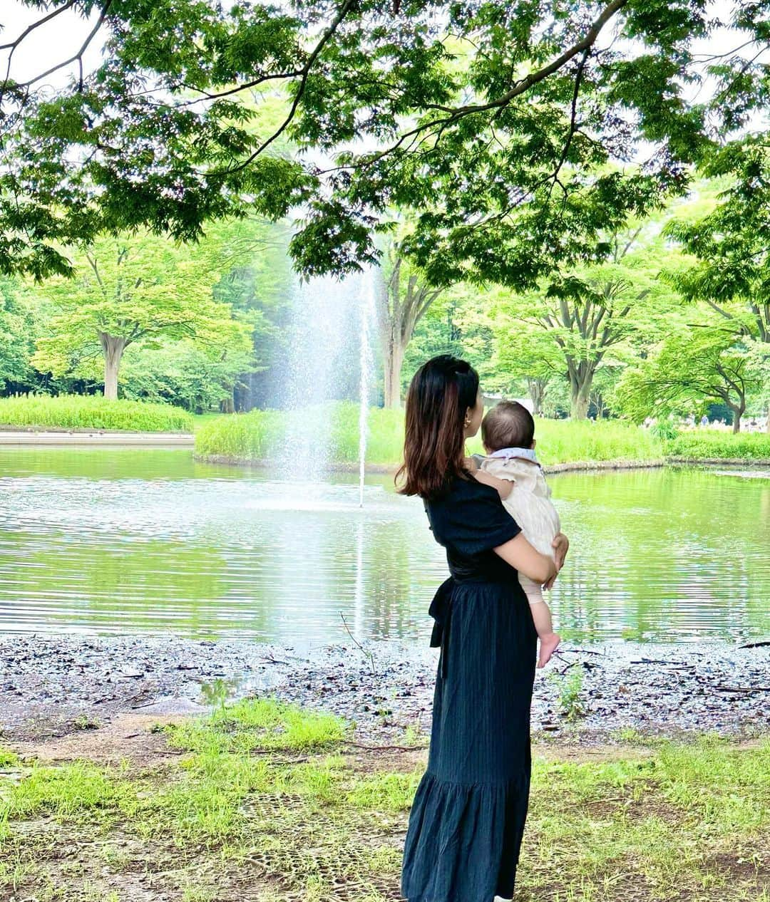 五條まりなのインスタグラム：「🌳⛲️」