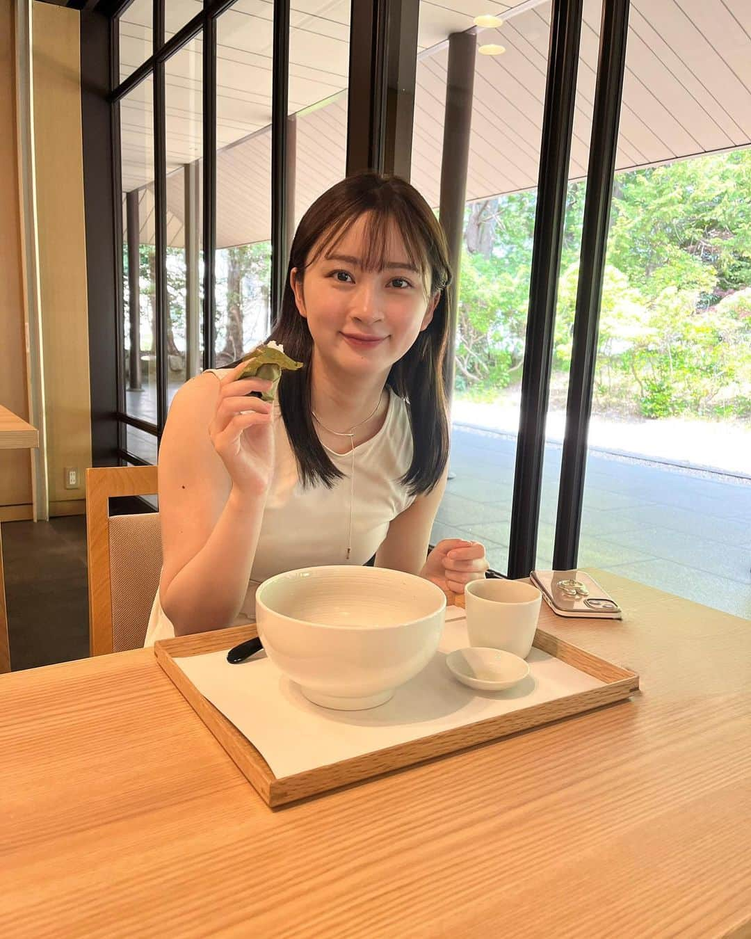 廣田佳菜子のインスタグラム：「柿の葉寿司食べた🍣」