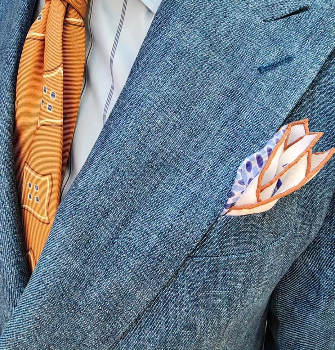 峰竜太さんのインスタグラム写真 - (峰竜太Instagram)「#アッコにおまかせ #jacket #tagliatore #shirt #lardini #tie #holliday&browh#pants #brunellocucinelli #shoes#regal」7月2日 11時10分 - mineryuta