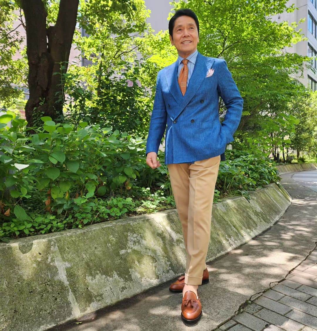 峰竜太さんのインスタグラム写真 - (峰竜太Instagram)「#アッコにおまかせ #jacket #tagliatore #shirt #lardini #tie #holliday&browh#pants #brunellocucinelli #shoes#regal」7月2日 11時10分 - mineryuta