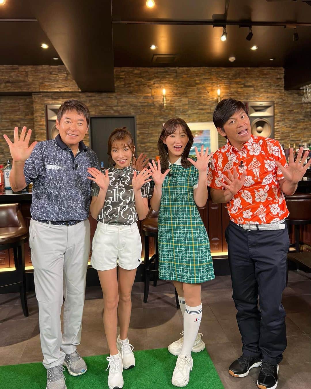 石関いづみさんのインスタグラム写真 - (石関いづみInstagram)「BSフジ『DEEP・ゴルフ』 今日7/2(日)20:00〜放送だよ☺︎  前回に引き続き レジェンド尾崎直道プロを深掘り⸝⋆⸝⋆  ショートアイアンでのスイング作りに 兄・ジャンボ尾崎が自作した 素振り棒が凄いんです👏  トークもレジェンドなのでぜひみてねー♡ ． ． ． 📺放送概要▶ 番組名：『DEEP・ゴルフ』#deepgolf 放送局：#BSフジ 放送日時：毎週日曜20:00～20:30 　　　　　再放送毎週月曜24:30〜25:00 出演者：<MC＞ #岡田圭右 #ますだおかだ <ゲスト>  #尾崎直道 ＜DEEPガールズ＞ Regina モデル @izumingolf  @kurumickey_golf @regina_golf ． ． ． ． ． #DEEPゴルフ #ゴルフ番組 #golf #ゴルフ #プロゴルファー #いづみんゴルフ #izumingolf」7月2日 12時06分 - izumingolf
