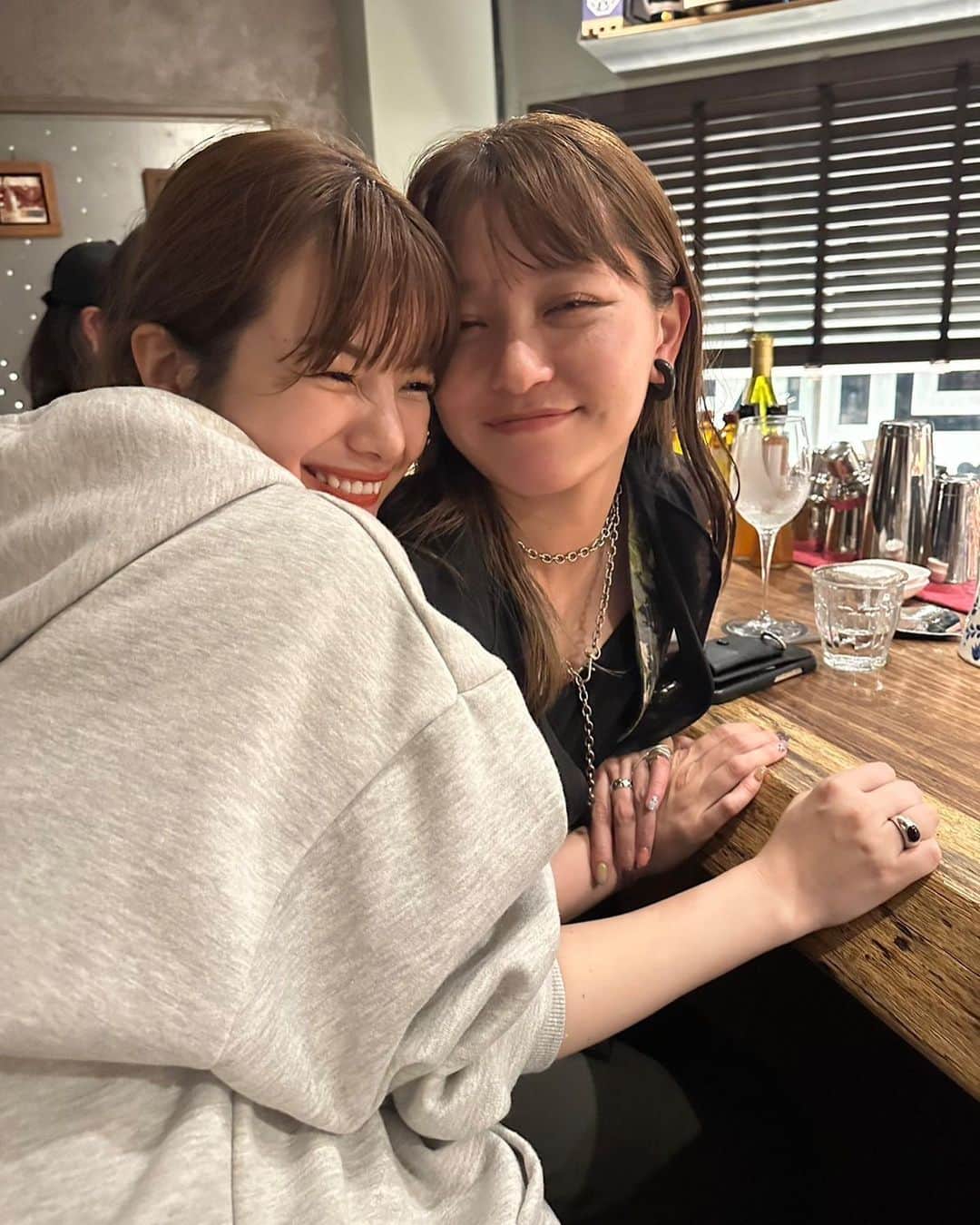 西谷菜々さんのインスタグラム写真 - (西谷菜々Instagram)「. ラブな方達と最近の色々🫶🍷 #インスタサボりすぎ」7月2日 13時11分 - nana_nishitani