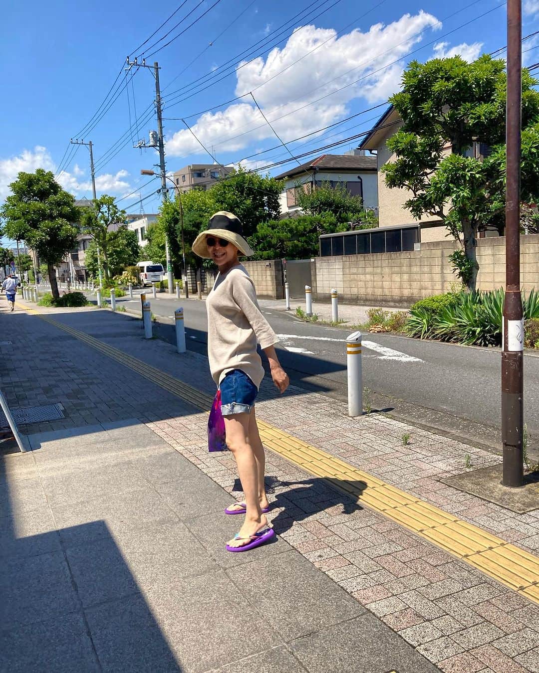 川江美奈子さんのインスタグラム写真 - (川江美奈子Instagram)「・ 区民プールでひと泳ぎ 今年もすぐ焼けちゃうよ  #weekend」7月2日 13時59分 - minakokawae