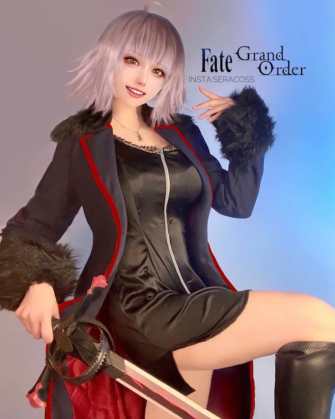 せら☆こすのインスタグラム：「my cosplay #jeannedarcalter  @seracoss  #邪ンヌ  . . . . .  Thank you for supporting this costume and wig 🌸🌸 @iobruno  arigatou😊🙏🌸🌸 . . . . . . . . . . . . . . #fgo #fgocosplay #fategrandorder #fategrandordercosplay #jalter #fateseries #fateseriescosplay #animecosplay #animegirl #animelovers #animelife #gameover #jannedaarc」