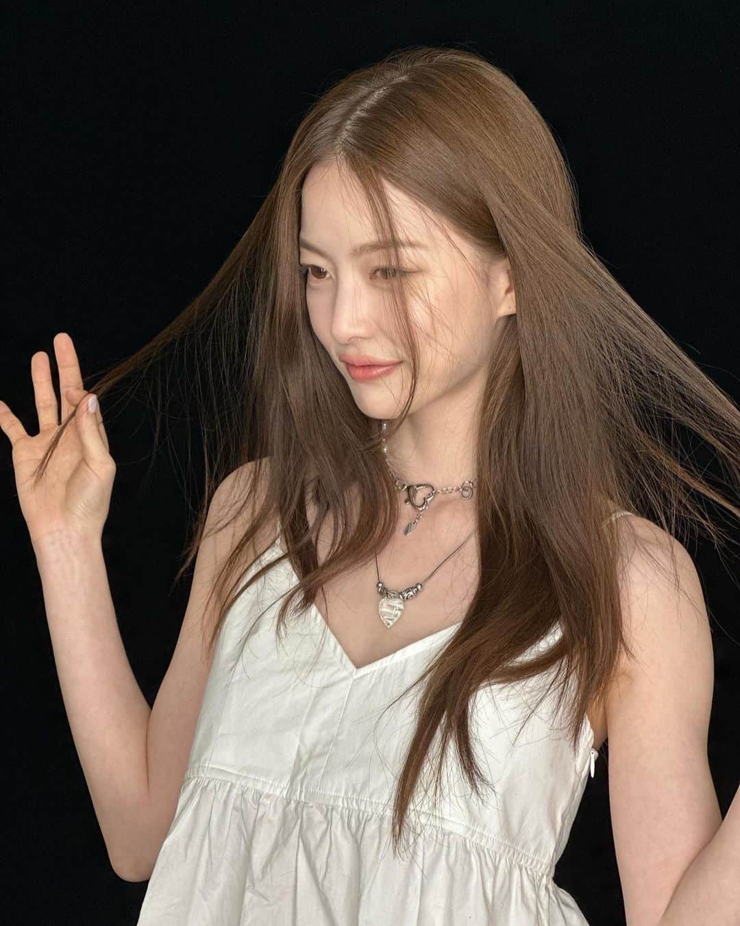 のインスタグラム：「🤍」