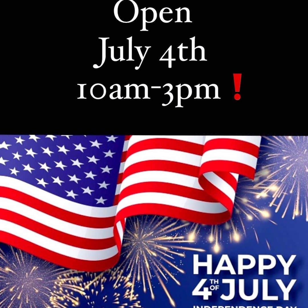Peace Cafeさんのインスタグラム写真 - (Peace CafeInstagram)「We will open at Tuesday, July 4 from 10am to 3pm!  #indipendenceday #specialhours #vegan # hawaii #healthyfood」7月2日 14時25分 - peacecafehawaii
