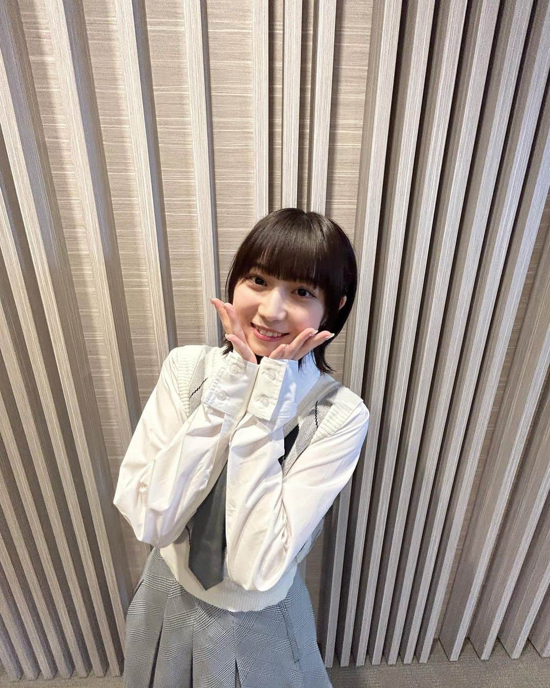 山田杏華さんのインスタグラム写真 - (山田杏華Instagram)「⁡ 昨日はTHE MUSIC DAY に出演させていただきました！ ２回目の歌番組嬉しかったしとっても楽しかったです！🥰 ⁡ また出演できるように頑張ります！！！ ⁡ #THEMUSICDAY #AKB48 #ヘビーローテーション」7月2日 14時52分 - kyoka_1103