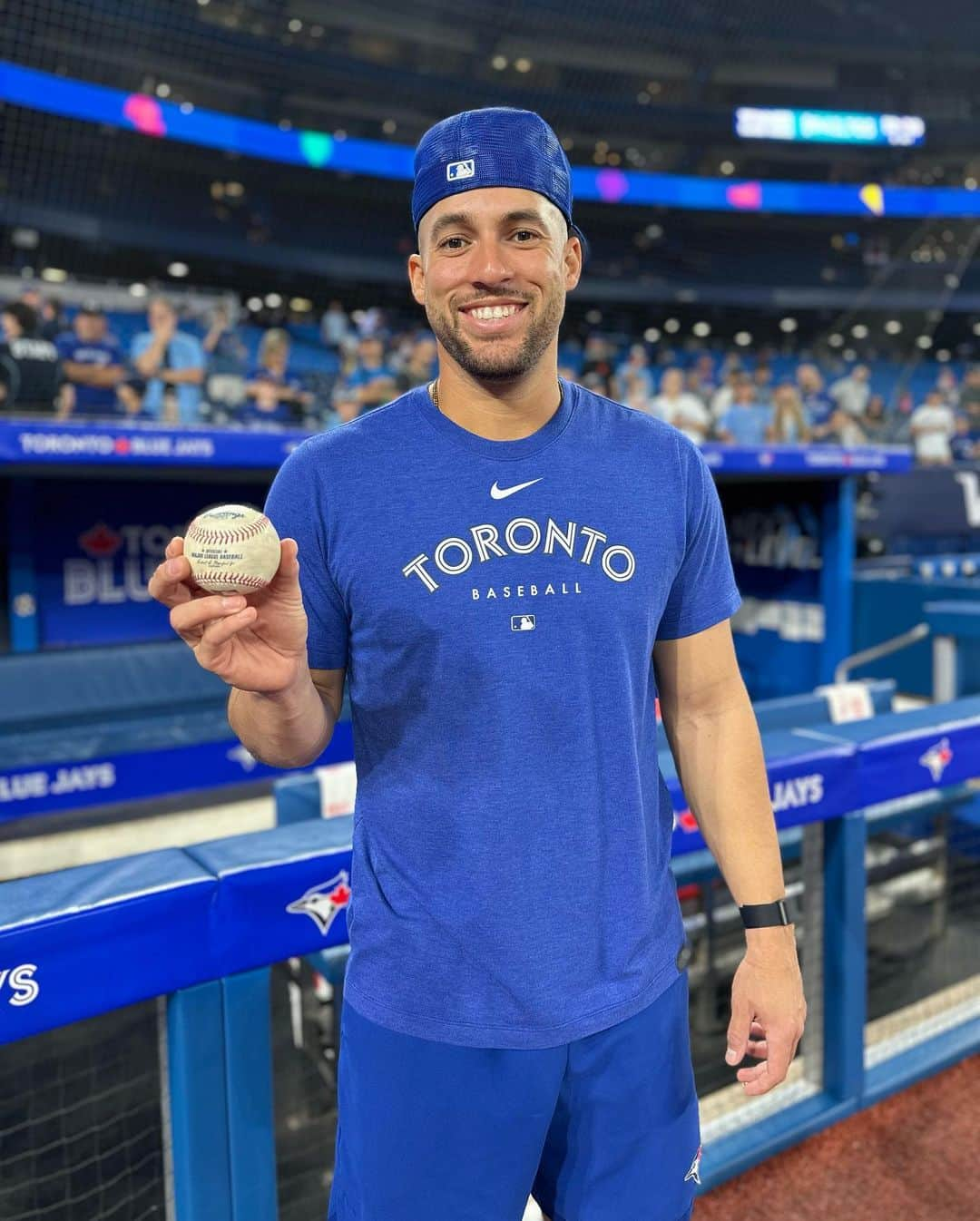 トロント・ブルージェイズさんのインスタグラム写真 - (トロント・ブルージェイズInstagram)「The second most leadoff homers in @MLB history! Today - George received his baseball from that historic home run 👏 #SpringerDinger」7月3日 1時41分 - bluejays