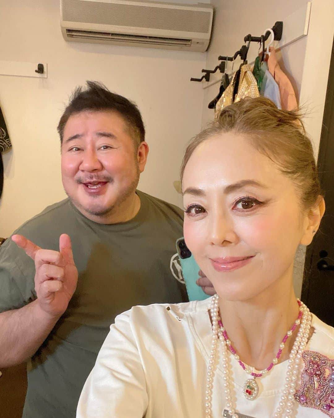 熊谷真実さんのインスタグラム写真 - (熊谷真実Instagram)「ライブ終わりました！  興奮してるのか寝付けないので投稿  芋洗坂係長のすごさを見せつけられた日でした。  前から日本の宝って言ってるんですが、エンタメ界の宝だと。  その通りでした。  #芋洗坂係長のアイドルナイト  #芋洗坂係長 #熊谷真実ゲスト #最高の日になりました」7月3日 1時57分 - mami_kumagai310