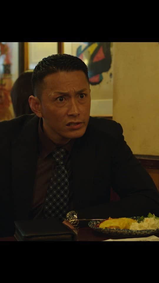 黒石高大のインスタグラム：「映画『探偵マリコの生涯で一番悲惨な日』 7/11(火)18:00の回 テアトル新宿にて舞台挨拶するんで是非是非 喋るのメチャメチャ苦手なんですけど 終わったら写メ撮るぐらいなら出来るので 声かけてください 劇場でお会いしましょう押忍 #探偵マリコの生涯で一番悲惨な日 #舞台挨拶」