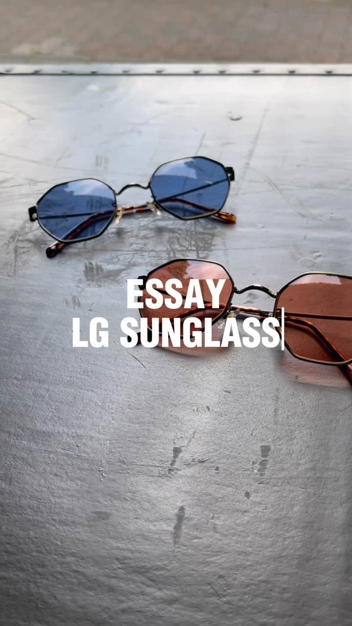 のインスタグラム：「pickup item  ESSAY LG SUNGLASS  ¥7,480  ご注文、又は問い合わせはDMにてご連絡ください。 ——————————  ARK STATES/ARK VINTAGE  栃木県宇都宮市伝馬町1-17 1F TEL:028-688-8895 @arknets_official  #arkstates#fashion#styling #ファッション#arknets #栃木 #栃木セレクトショップ #宇都宮セレクトショップ #宇都宮#セレクトショップ #ユニオン通り#essay #theessay」