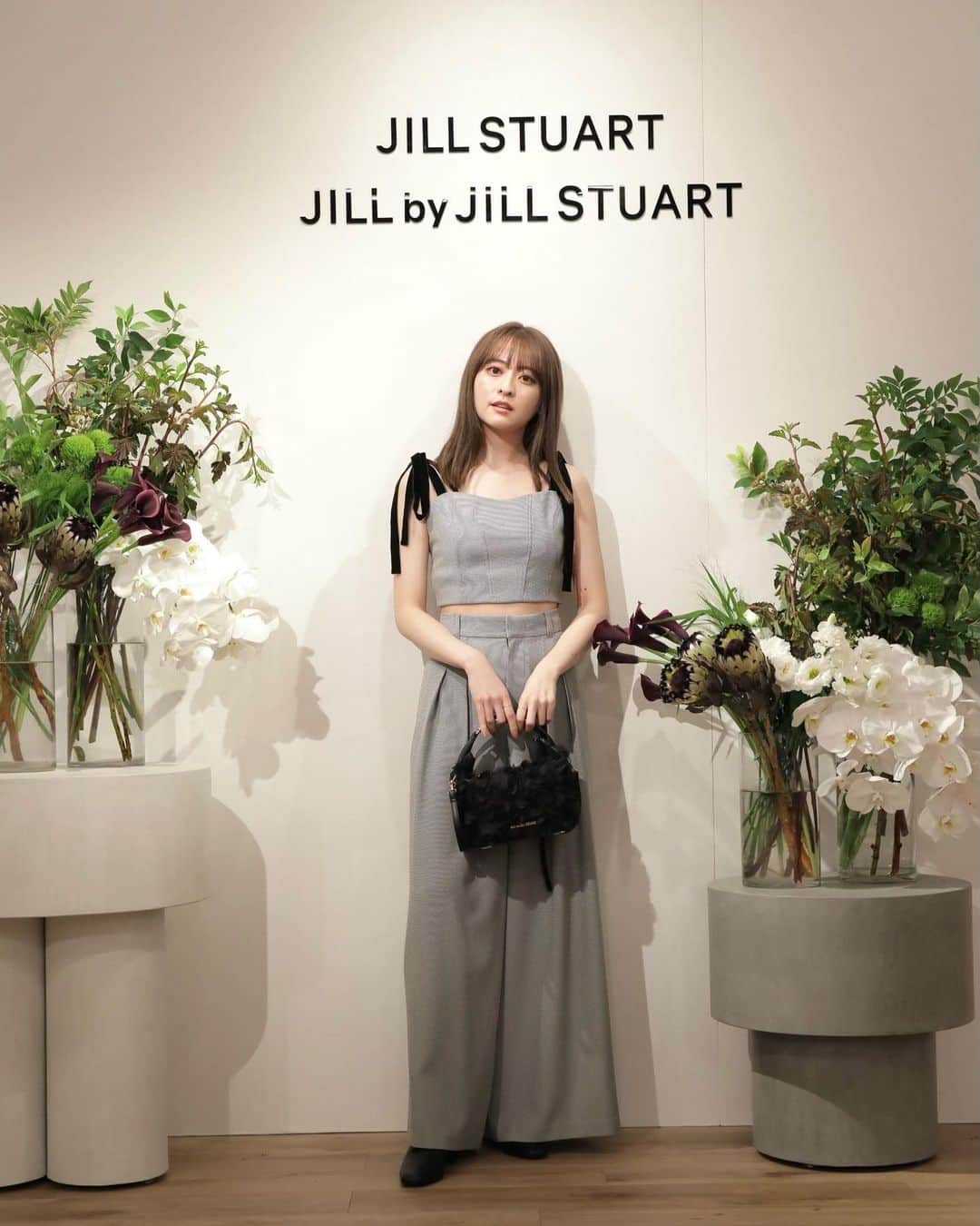 末吉 瞳のインスタグラム：「@jillbyjillstuart_official の AW展示会🕊  大人っぽくてデザインが とってもタイプ、、🫶🏻 私はワンピースをオーダーしました！  #JILL_23AW #jillbyjillstuart #jillby #jillstuart  #ジルスチュアート #ジルバイジルスチュアート」