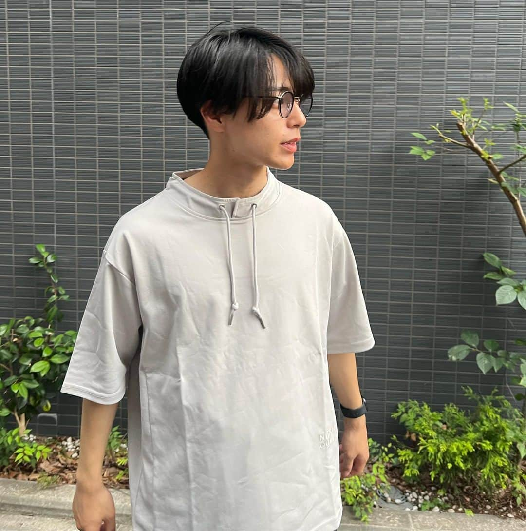 中島樹さんのインスタグラム写真 - (中島樹Instagram)「NIDOの服を着てコーデを！ カーキのパンツは私服では履いたことがなかったので新鮮！ 店舗でチェックしてみてください！  #しまむら #しまパト #NIDO #NIDO_tokyo　#NIDO_cd　#ニド  #モデル #サロンモデル #ハンサムショート #マッシュショート #メンズヘア #ヘアカタログ #ナチュラルヘア #センターパート #マッシュ  #広告モデル #メンズファッション #メンズコーデ #メンズモデル #fashion #ootd #ファッションコーデ」7月2日 19時10分 - _itsuki423