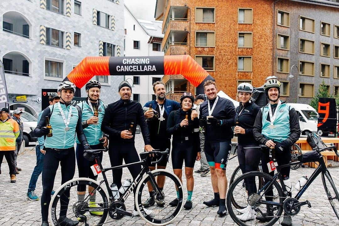 ファビアン・カンチェラーラさんのインスタグラム写真 - (ファビアン・カンチェラーラInstagram)「@chasingcancellara Berne-Andermatt 🙌🏼 Epic but tough day on the bike with my teammate @paulripke and lots of likeminded cyclists. Congrats to all participants 👏🏼 Many thanks to all staff, volunteers and partners @mercedesbenz_switzerland, host partner @andermatt_swiss_alps, @ride_bmc @assosofswitzerland @tudorwatch  📸 @davidandkathrin @alainbalsiger @berner.cycling.league  #WerideBernAndermatt #BernAndermatt #ChasingCancellara」7月2日 19時29分 - fabian_cancellara