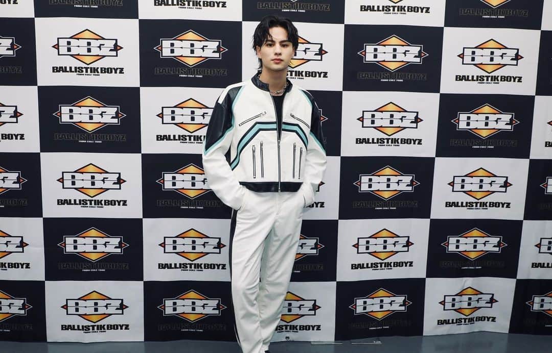 海沼流星のインスタグラム：「THANK U “N.E.X.T.”💠✨ #BALLISTIKBOYZ #BBZ_NEXT」