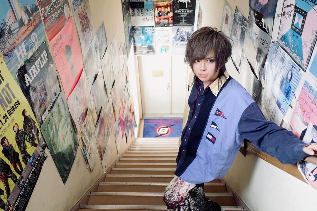 のインスタグラム：「Everything Inside Me is Changing  福岡ありがとう。 #buglug #iconツアー #福岡」