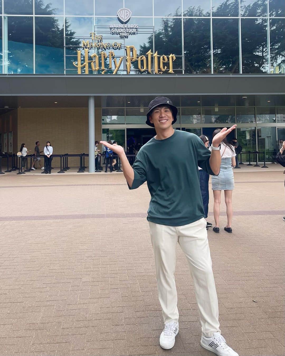 のインスタグラム：「ハリポタツアー行ってきた🪄✨ ⁡ #ハリーポッター #幸せ空間で #何時間でもいれた #無限に写真撮れたから #またゆっくり投稿します」