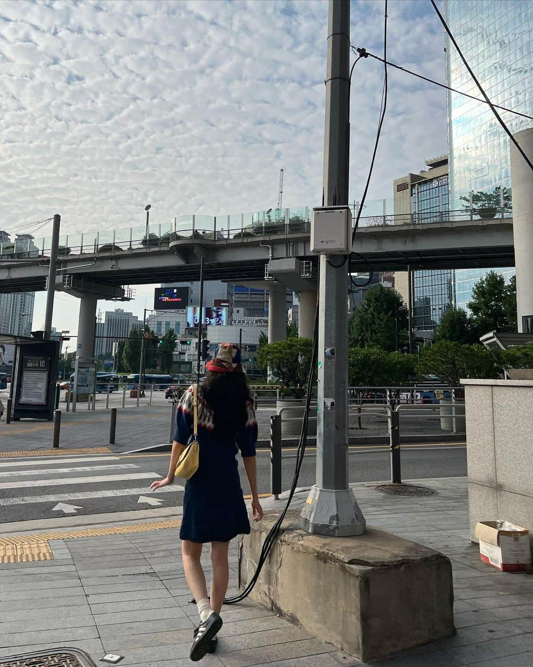 チョン・ホヨンさんのインスタグラム写真 - (チョン・ホヨンInstagram)「👋🏼」7月3日 2時17分 - hoooooyeony