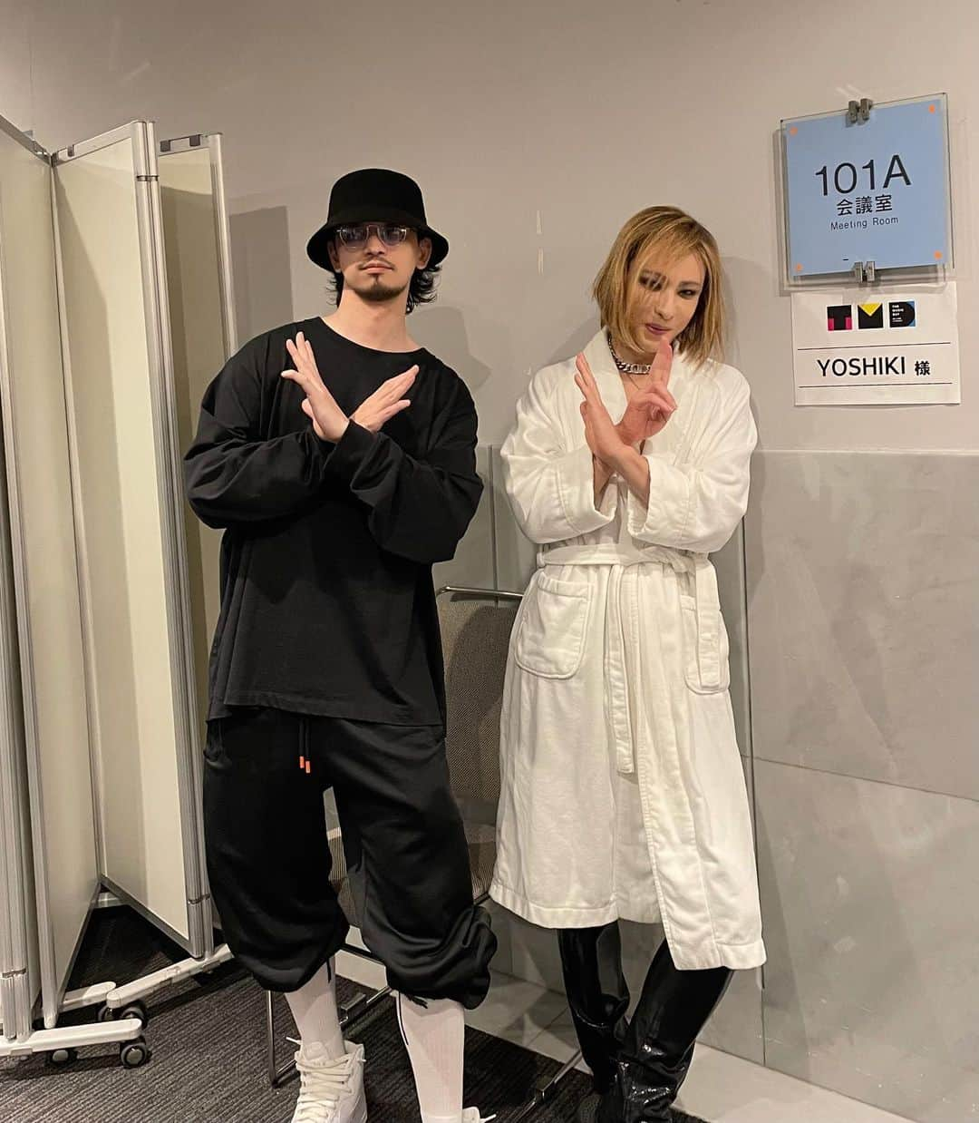 Yamatoのインスタグラム：「w/ @yoshikiofficial   It was fun to be with you in the studio for a few days! Let's DJ together again! See you soon!   #YOSHIKI #XJAPAN #XY #THEMUSICDAY」