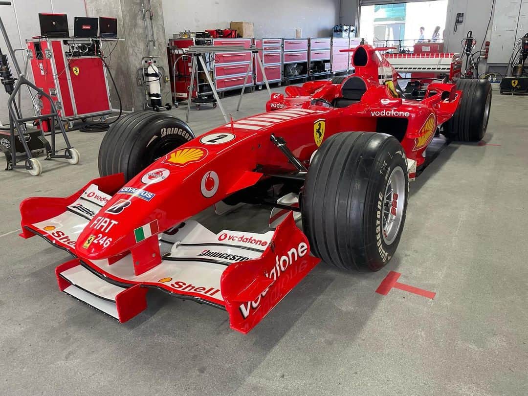 井口卓人さんのインスタグラム写真 - (井口卓人Instagram)「フェラーリチャレンジ4日間のサポートも終了。レースの結果としては残念でしたが、素晴らしい経験をさせて頂きました！  改めて、的確に分かりやすく伝える難しさを感じ、色々と頭を使った週末でした😇  写真を見てもらえたら分かると思いますが、すごい世界が広がってました🫶 #Ferrari #FerrariRacingDays #2023」7月2日 20時56分 - takutoiguchi